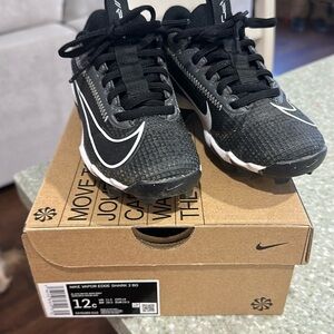 Kids football cleats